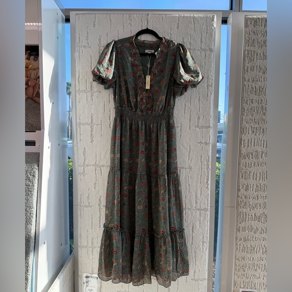 Max Studio size L - Picture 1 of 11